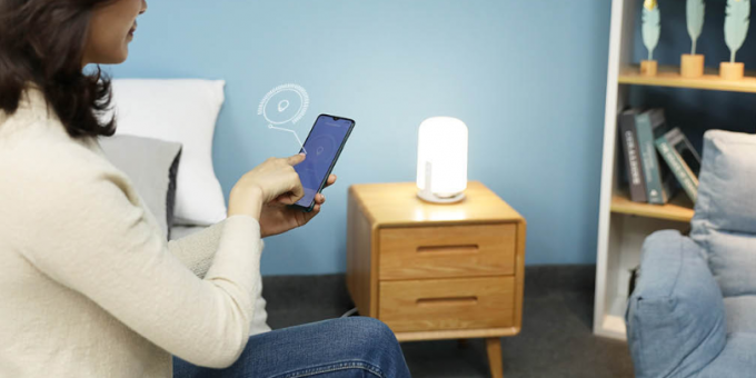 Xiaomi a lansat o lampă de noapte sigură pentru viziune. Nu emite lumină albastră
