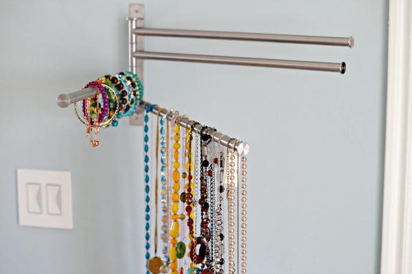 Păstrarea lucrurile în dulap: Hanger pentru bijuterii
